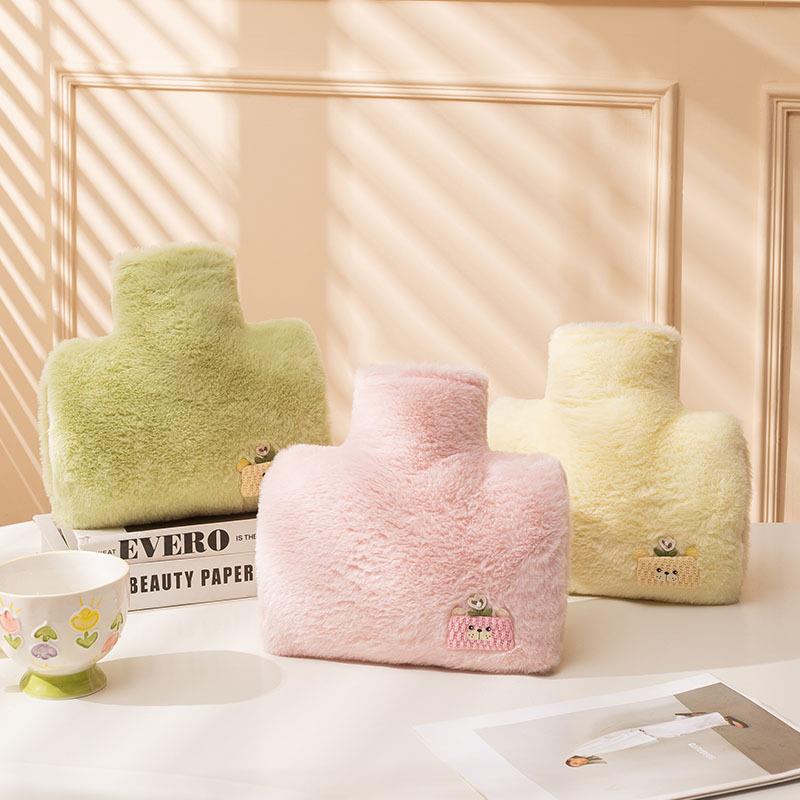 新款冬季毛绒热水袋暖水袋注水可爱肚子暖手宝卡通冷热敷暖宝宝