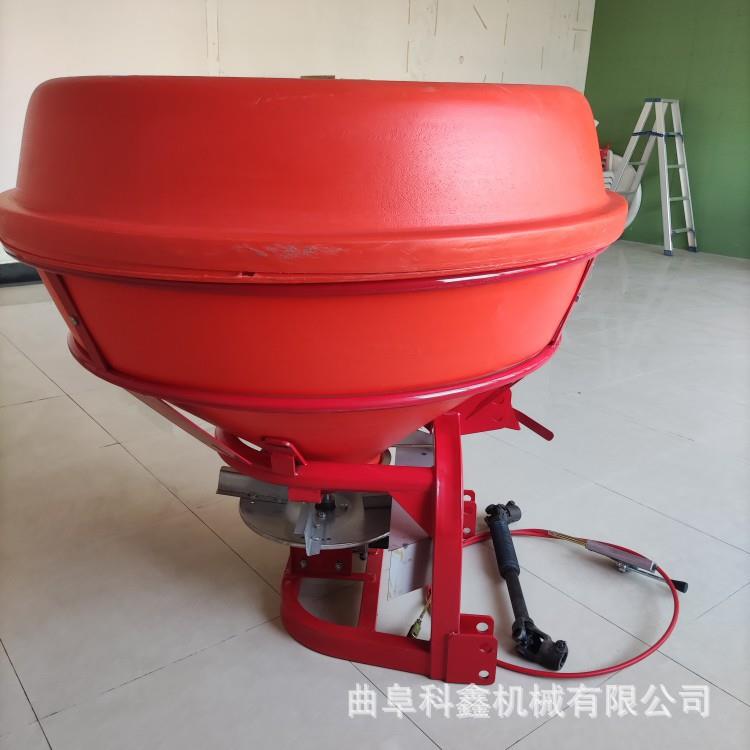 四轮轴传动后背式撒肥机加厚耐腐蚀肥料桶农用颗粒肥抛肥机科鑫图片