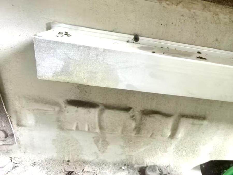 4月17日东莞市23年出厂广州C6132A1机床一台正常使用网络拍卖公告