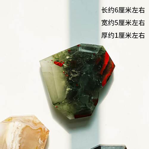 天然水晶红碧玉青金石爱心原石打磨桌面刻面心形观景摆件跨境热销