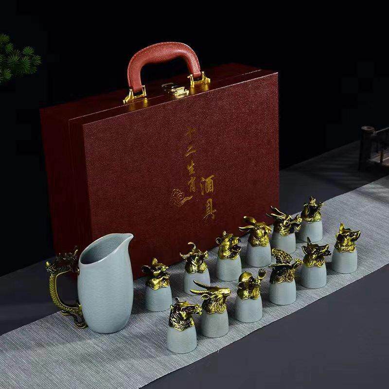 厂家12十二生肖兽首陶瓷酒杯套装分酒器商务酒厂送礼酒具套装logo