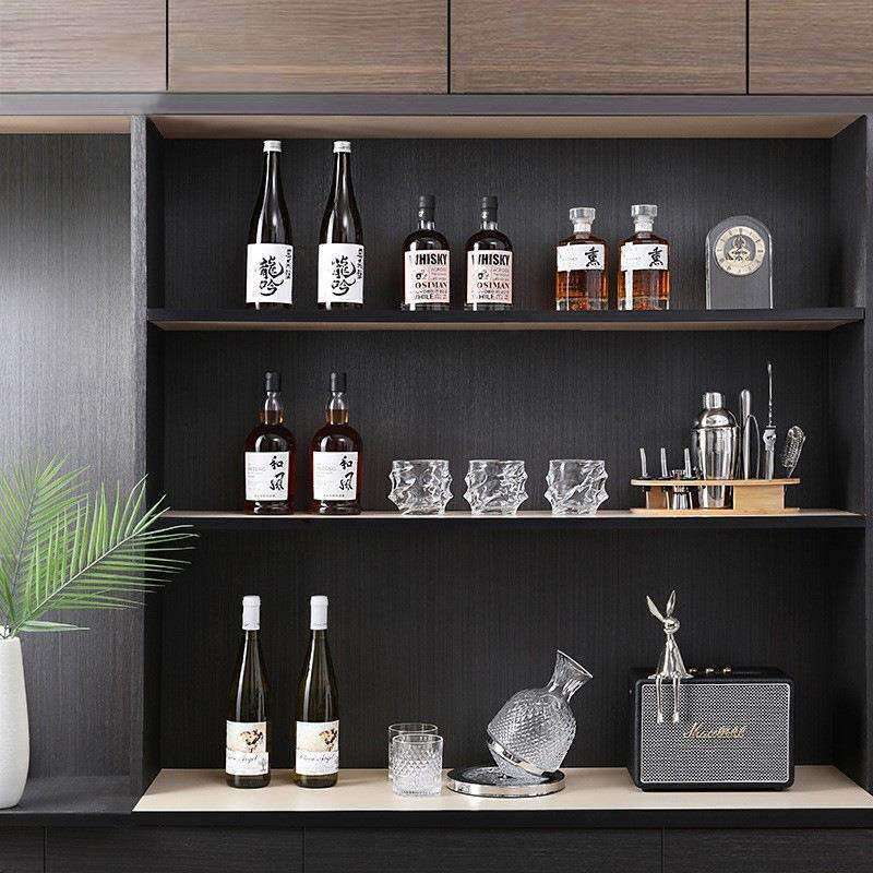 样板间厨房酒柜摆件仿真清酒假红酒威士忌套装水晶杯醒酒器装饰品