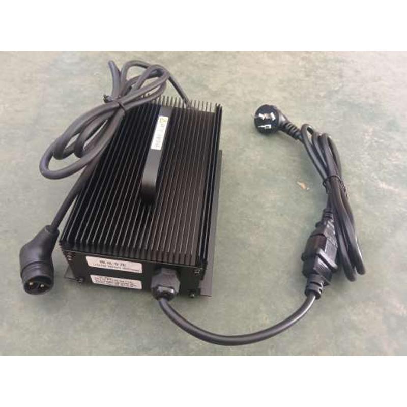 -叉车cbd15配件叉车杭州aimb155锂电充电器24v20a搬运充电机