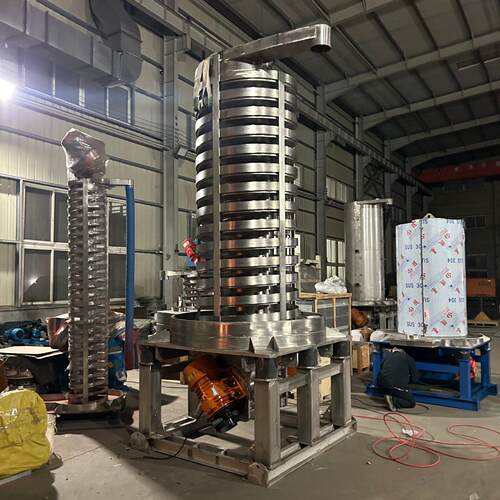 工业盐的降温垂直输送工艺 晟图全封闭冷却振动提升机 抗氯离子