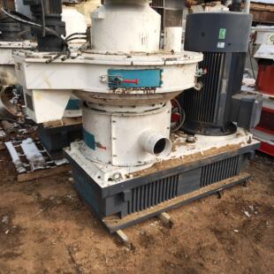 二手90千瓦生物质颗粒机560型环模木屑颗粒机立式 颗粒机回收