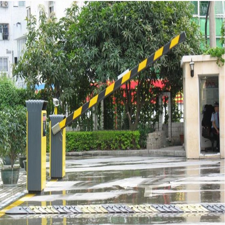 智能小区门禁系统停车场智能道闸厂家停车场智能道闸现货