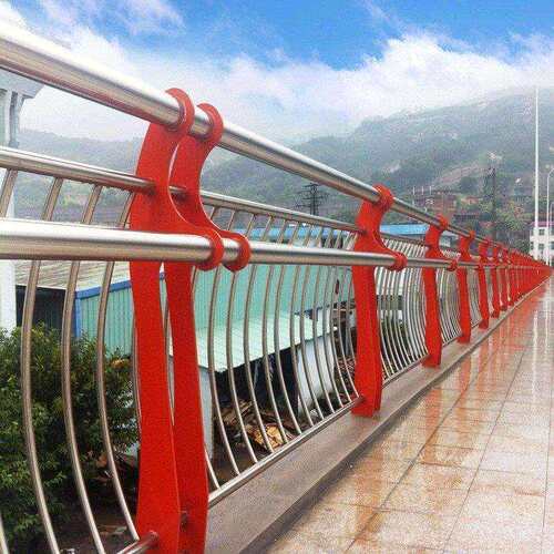 新款直销桥梁防撞护栏304不锈钢复合管景观河道铸铁防护栏人行道
