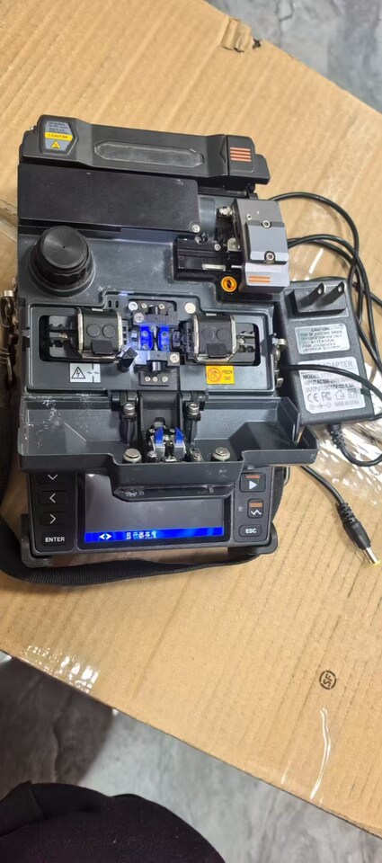 3月29日呼和浩特HH-012库存韩国日新SWIFTF1光纤熔接机（熔纤机）二手一台带充电器出价30分钟后即成网络拍卖公告