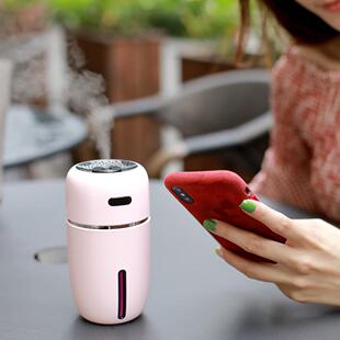 创意汽车迷你空气净化器车内加湿器车载家用除异味香薰负离子氧吧