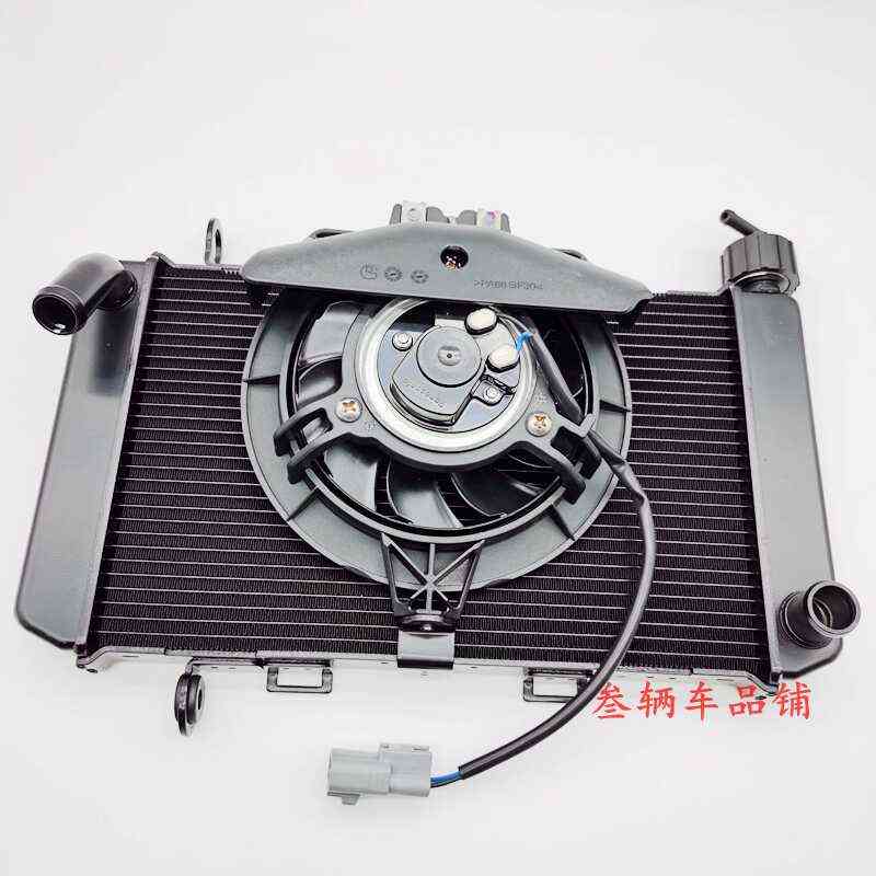 适用春风摩托车450SR/SRS水箱散热器焊接组件CF400-6/9水箱风扇