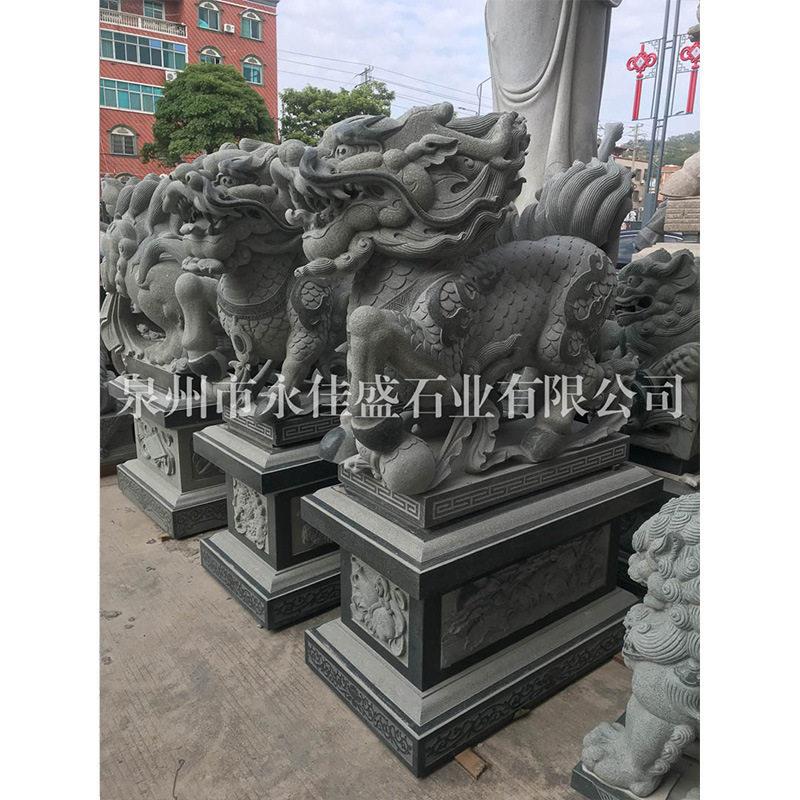 厂家供应石雕麒麟景点祠堂寺庙家居麒麟瑞兽雕刻门口摆件