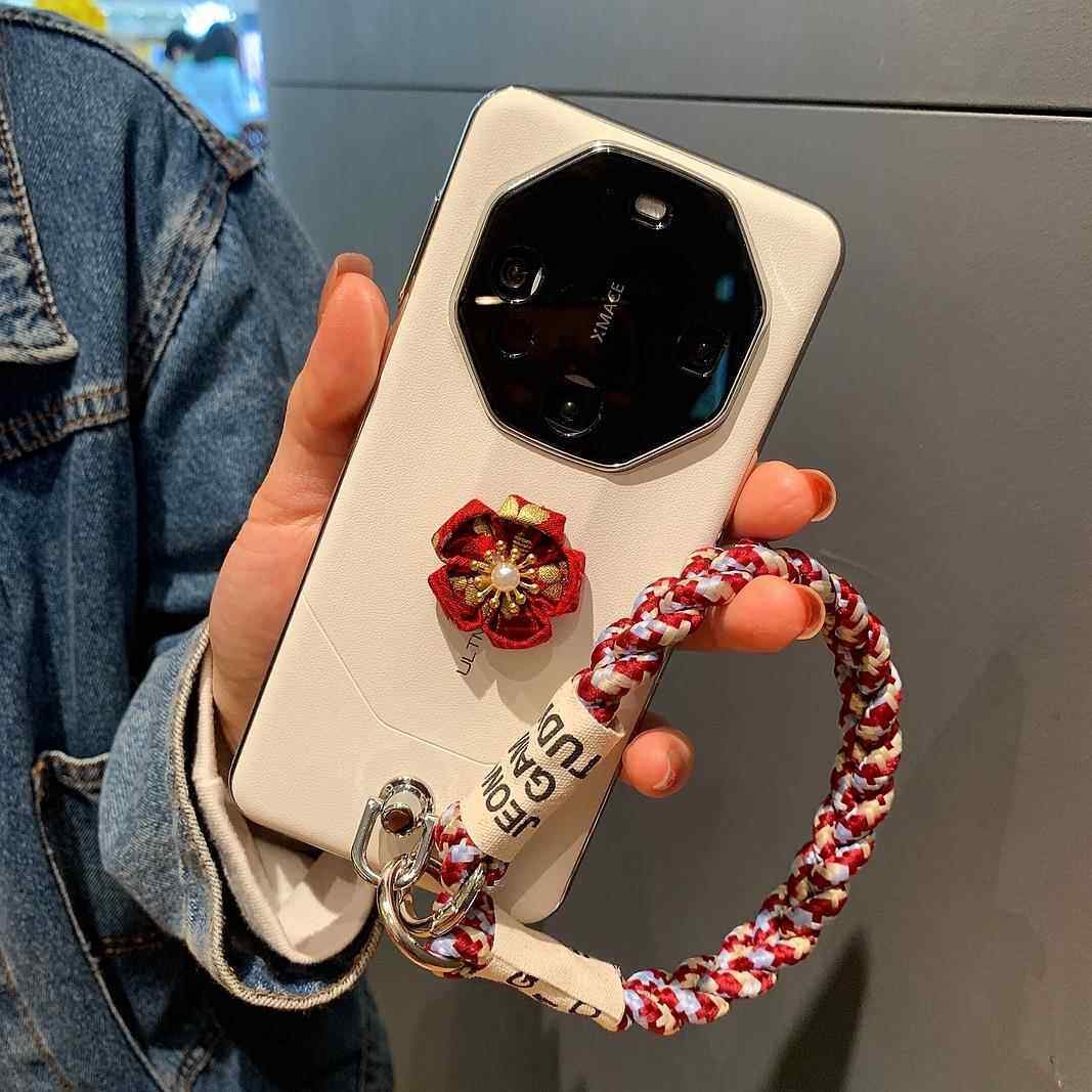 原装正品适用华为mate70RS非凡大师手机壳新款带挂绳水钻立体红花mate60pro+秒变款全包摄像头皮纹5040RS保时