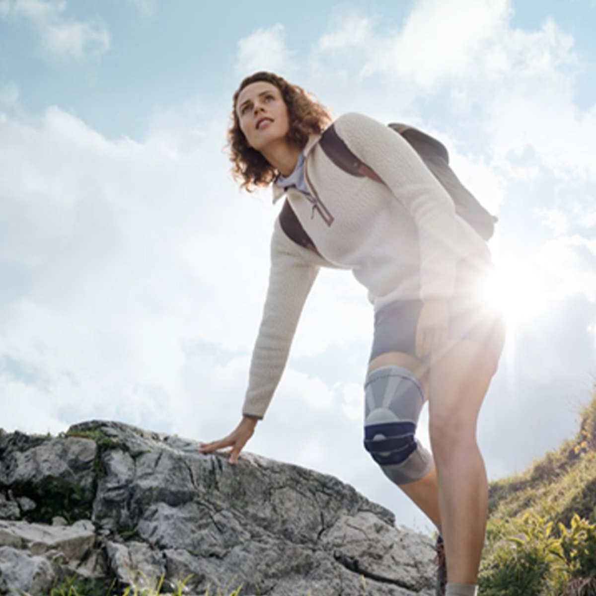 LOGO男女通用跑步举重爬山一体弹力透气针织护具运动护膝