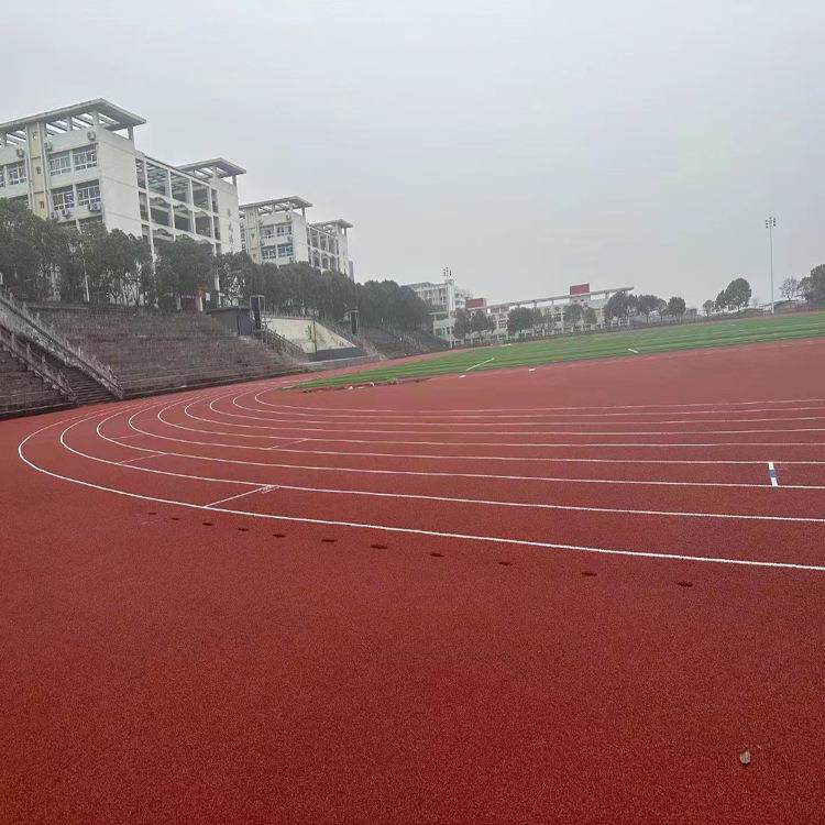 广东厂家供应学校操场透气型塑胶跑道 防滑耐磨材料 全国可施工