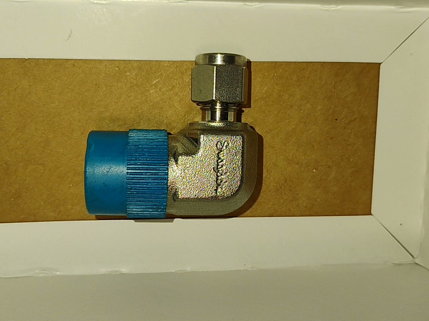 SS-400-2-8RT世伟洛克不锈钢卡套管接头，外螺纹弯头