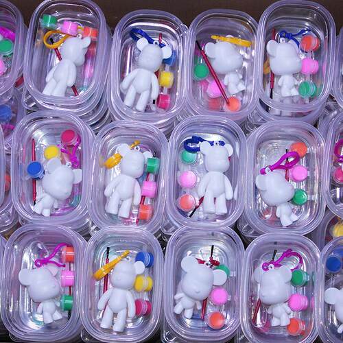 Wholesale Blank Fluid Bear Keychains for Children's DIY Graf