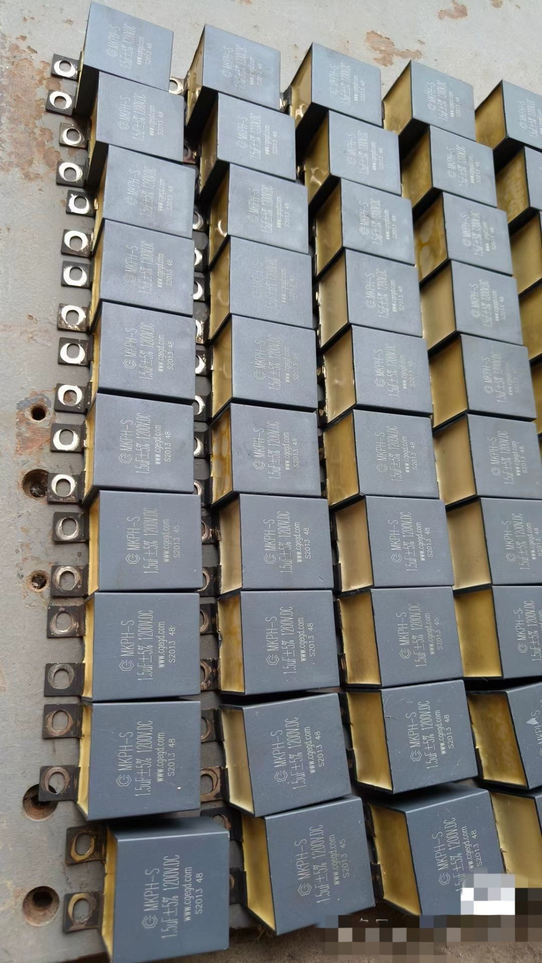 拆机电容MKPH-S，1200ⅤDC，1.5uF，单个价格，