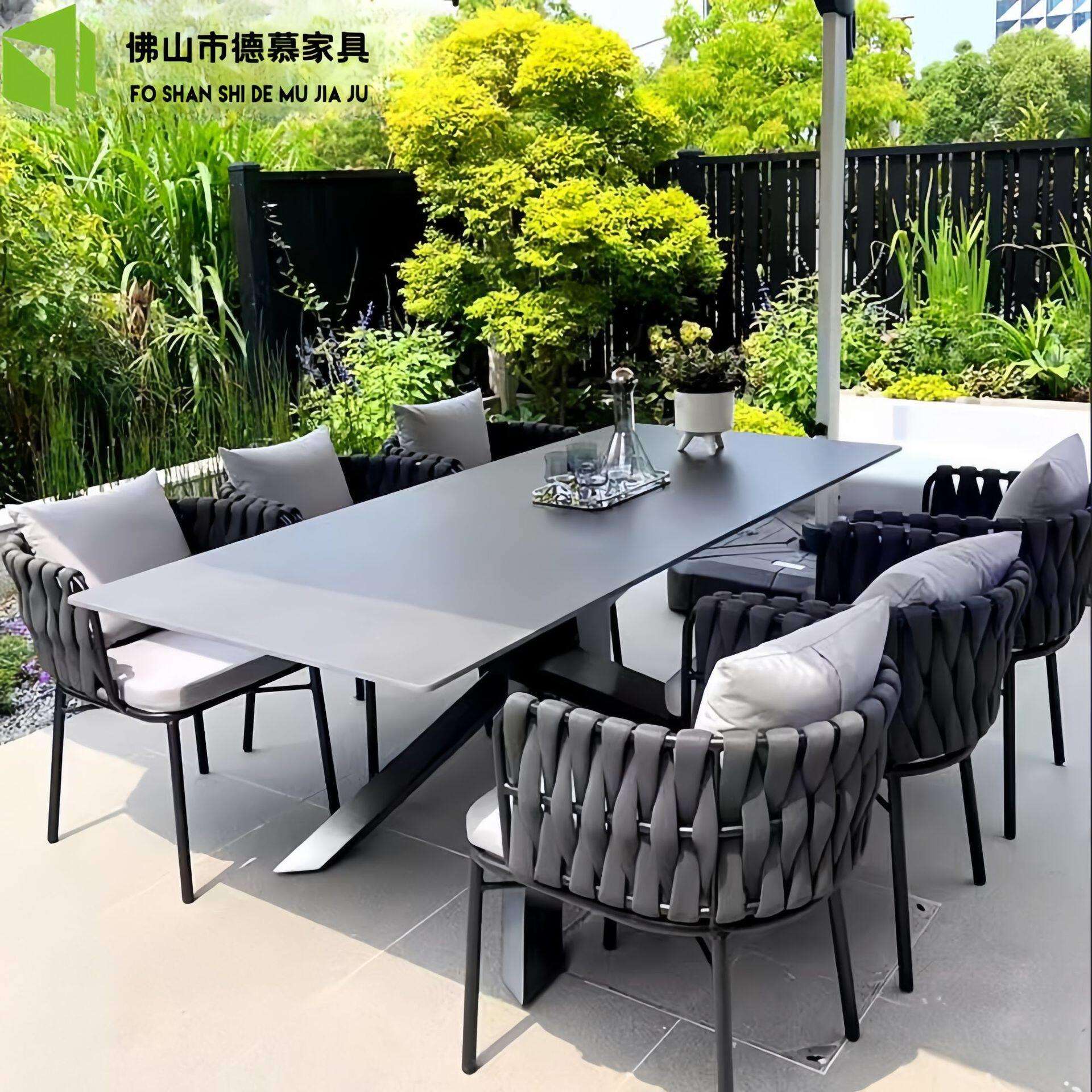 户外桌椅庭院别墅室外花园露台休闲端岩板餐桌组合防水防晒家具