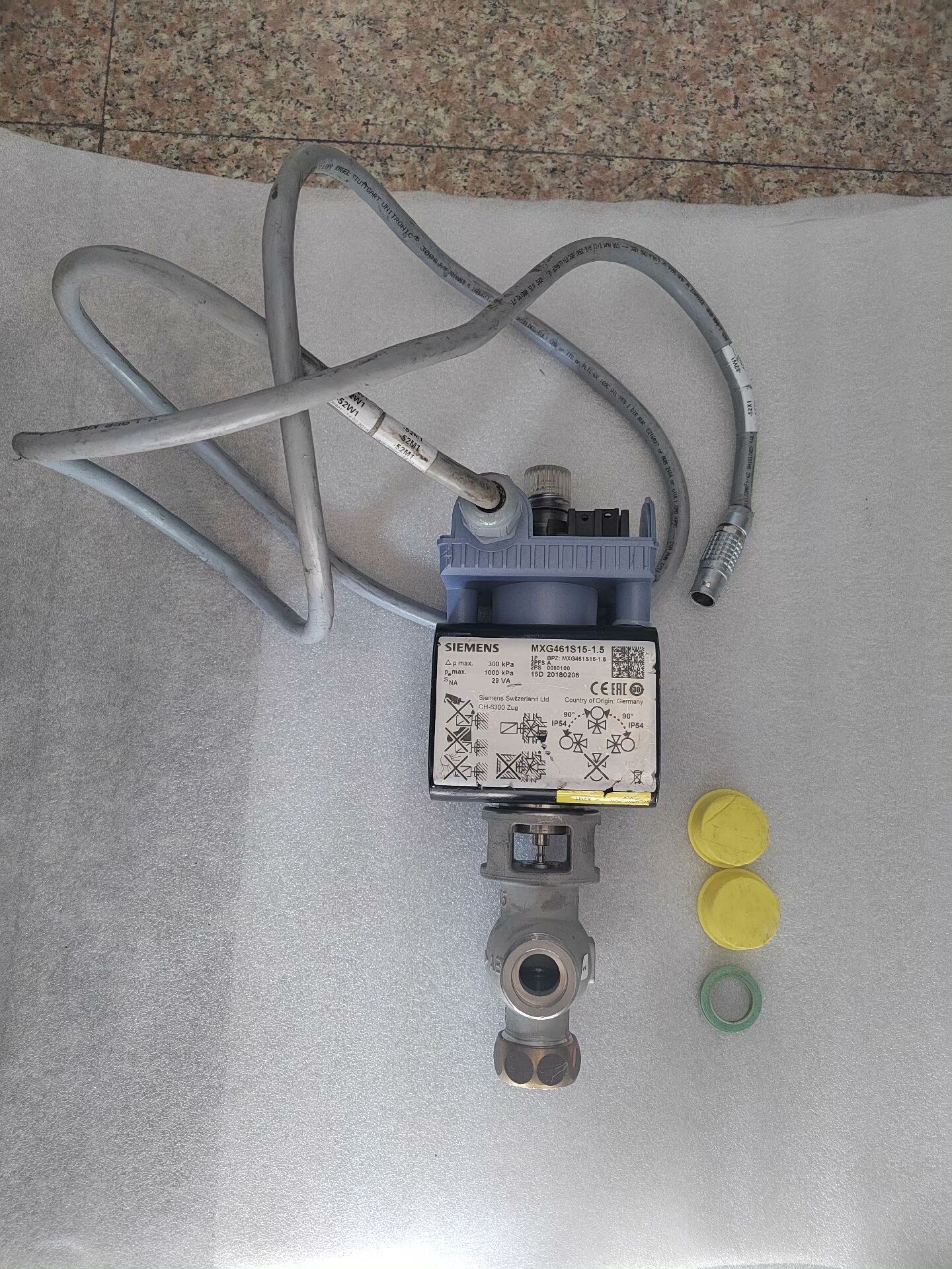 拆机SIEMENS西门子调节阀，图片就是实物，后侧缺个盖板，