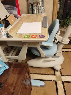 法兰芭比和护童哪个好?法兰芭比和护童区别大吗?都是实木?