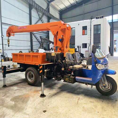 品质有保障操作简单性能优良三轮吊车 经济实用加厚吊臂三轮吊车