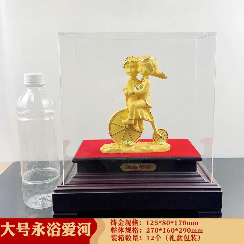2026结婚礼品绒沙金永浴爱河婚庆娃娃摆件创意送朋友结婚新婚金店