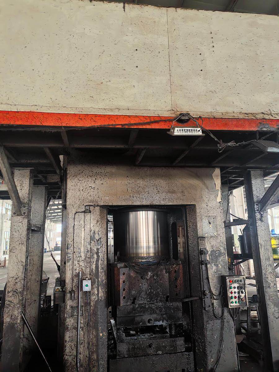 5月16日淮安某公司名下的机器设备；（具体明细参考附件明细）网络拍卖公告