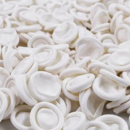 About 150pcs Disposable Latex Finger Covers White Powder Fre
