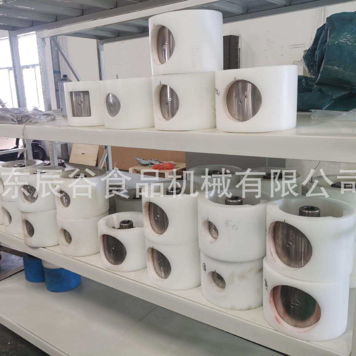 全自动压汉堡机成型设备 鸡块成型上浆上糠设备 商用土豆饼制作