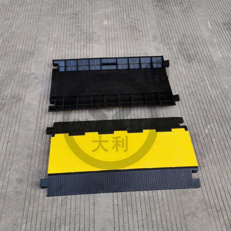 槽外线供应五线穿线厂家槽保护室内橡胶电缆线板舞台减速带板,五金/工具,减速带\减速垄,淘宝优惠券,粉丝福利购,淘宝优惠卷