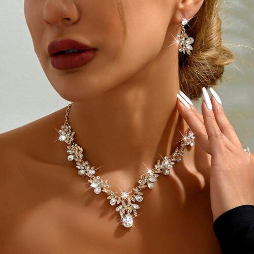 覆古优雅项炼耳环套装 Vintage Pearl Necklace and Earrings Set