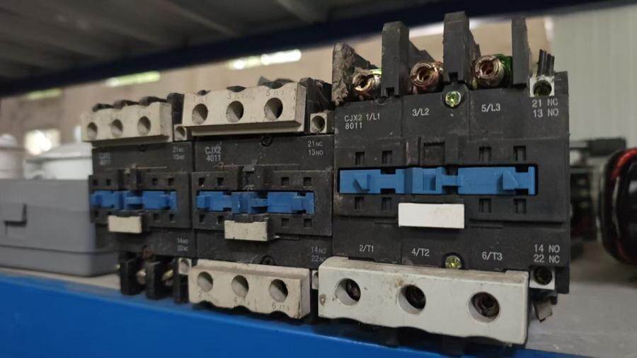 4月26日北京【京械6184】接触器三台网络拍卖公告