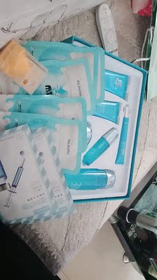 请教老铁入手露兰姬娜面部护理套装怎么样，老司机透露