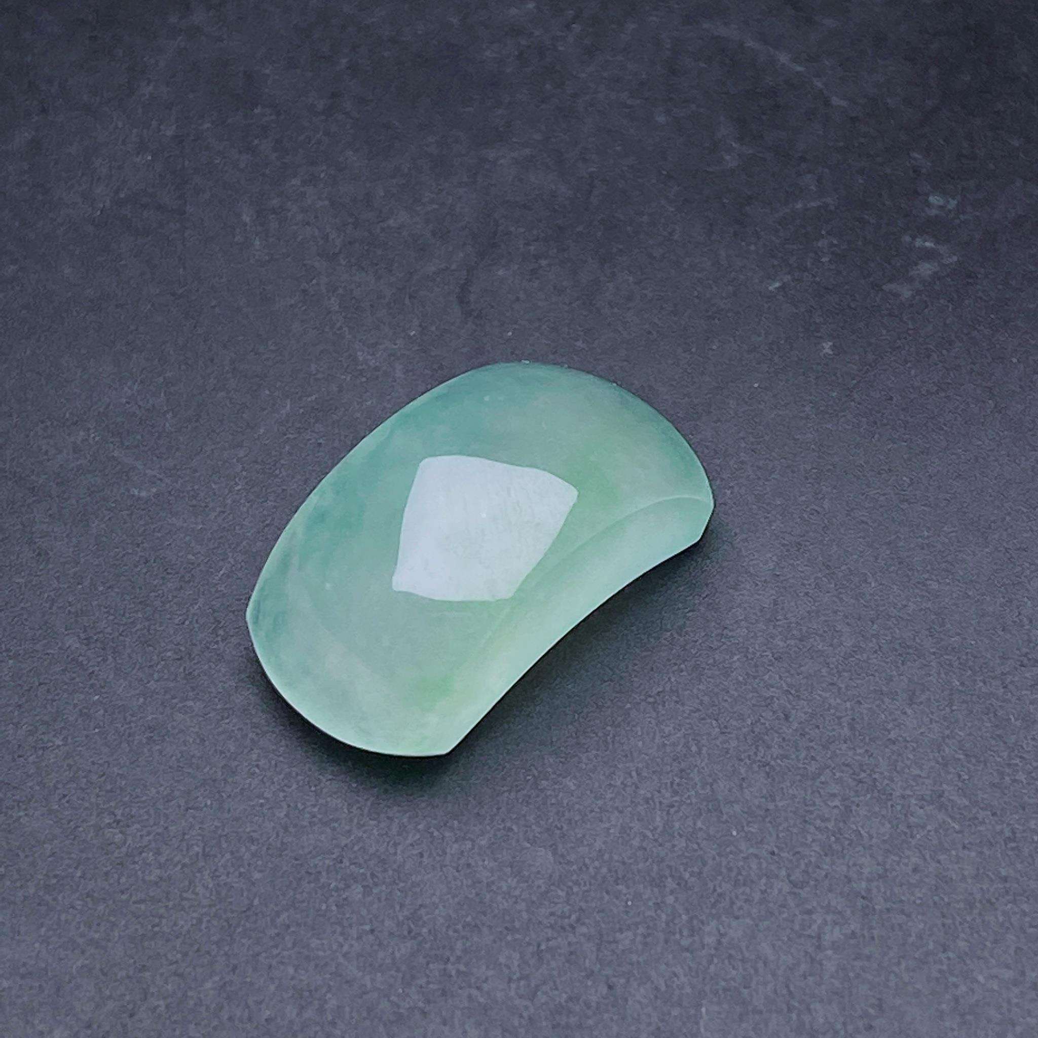 缅甸天然翡翠a货冰底色马鞍戒面裸石fxj,尺寸:18.1-9.3-6.5mm