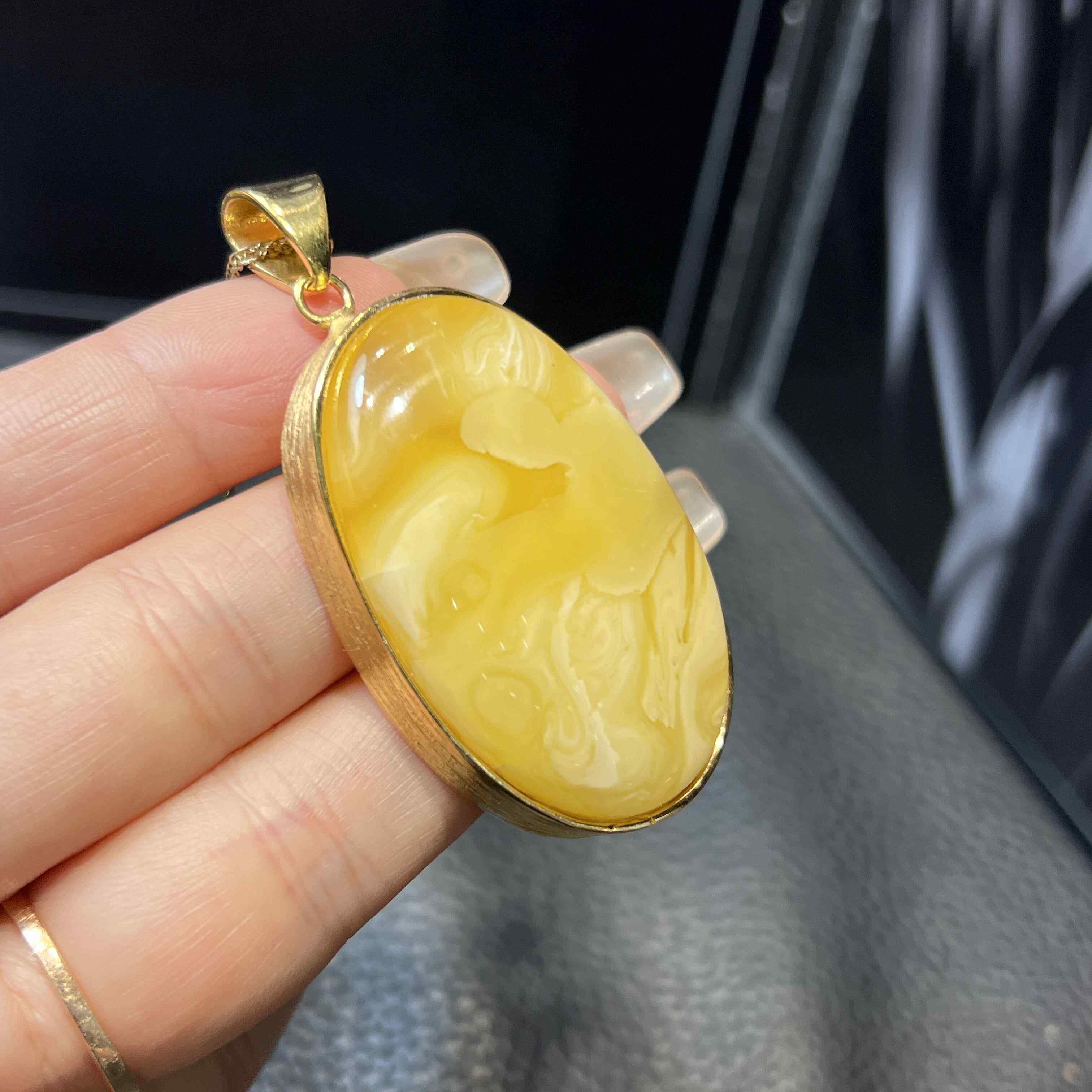 欧美爆款 天然蜜蜡白花纹吊坠毛衣女项链 安神镇静助睡眠保真原矿