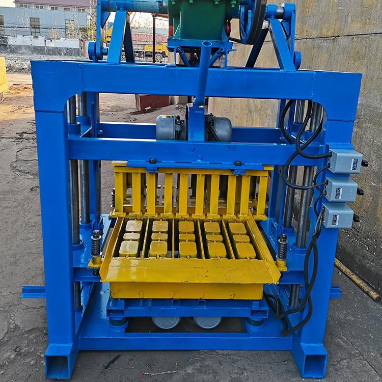 供应家用小型制砖机一机多用水泥空心砖机移动砌块成型机