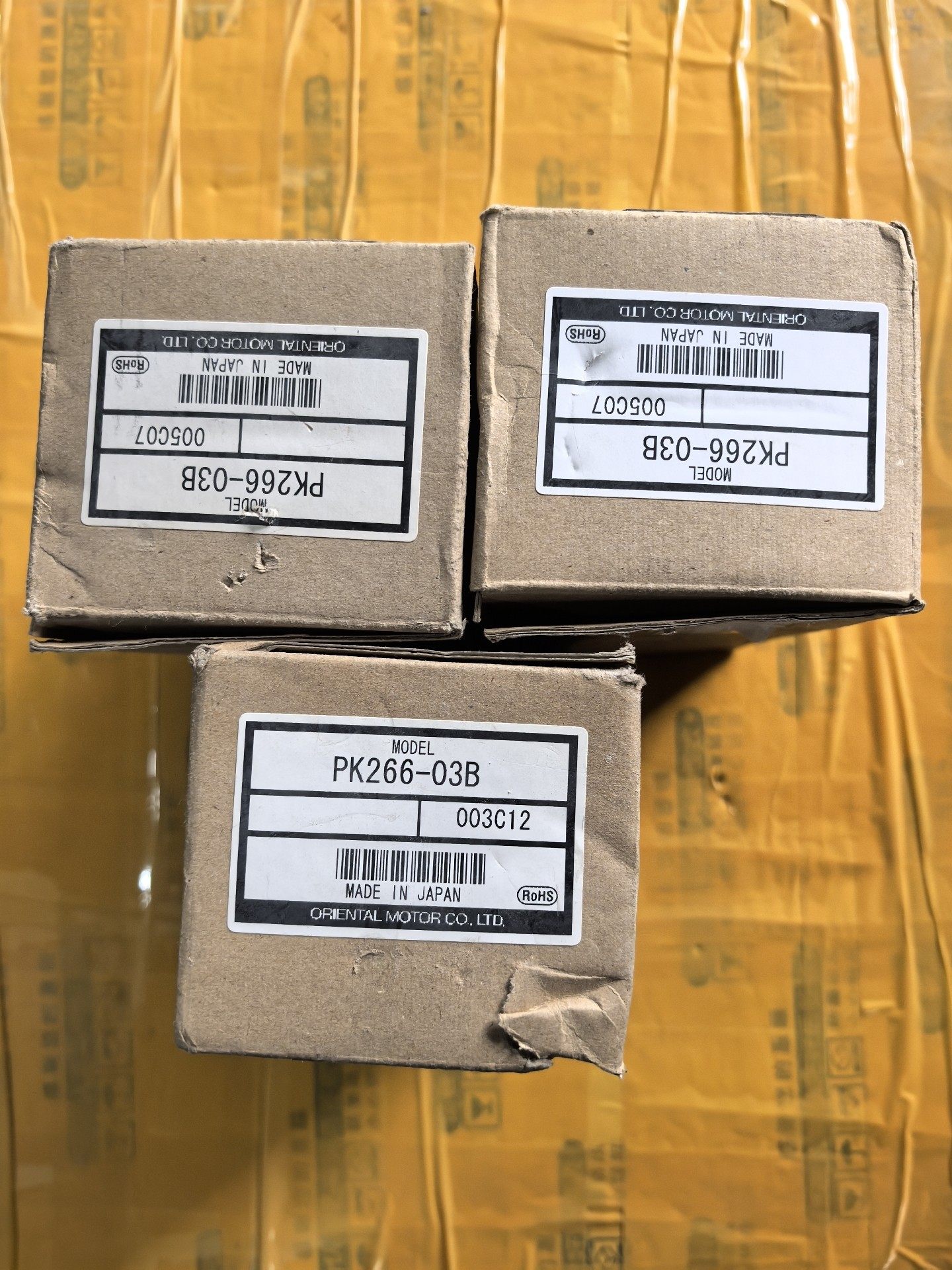 VEXTA东方步进电机 PK266-03B日本进口货，原盒包