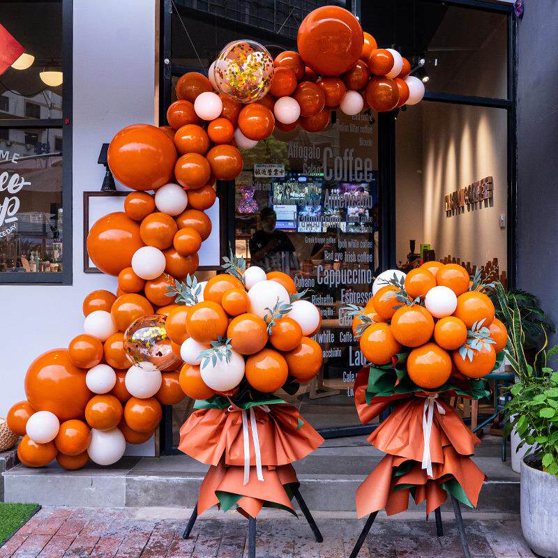 开业气氛布置店铺周年庆活动气球链商场氛围店面门口气球装饰场景