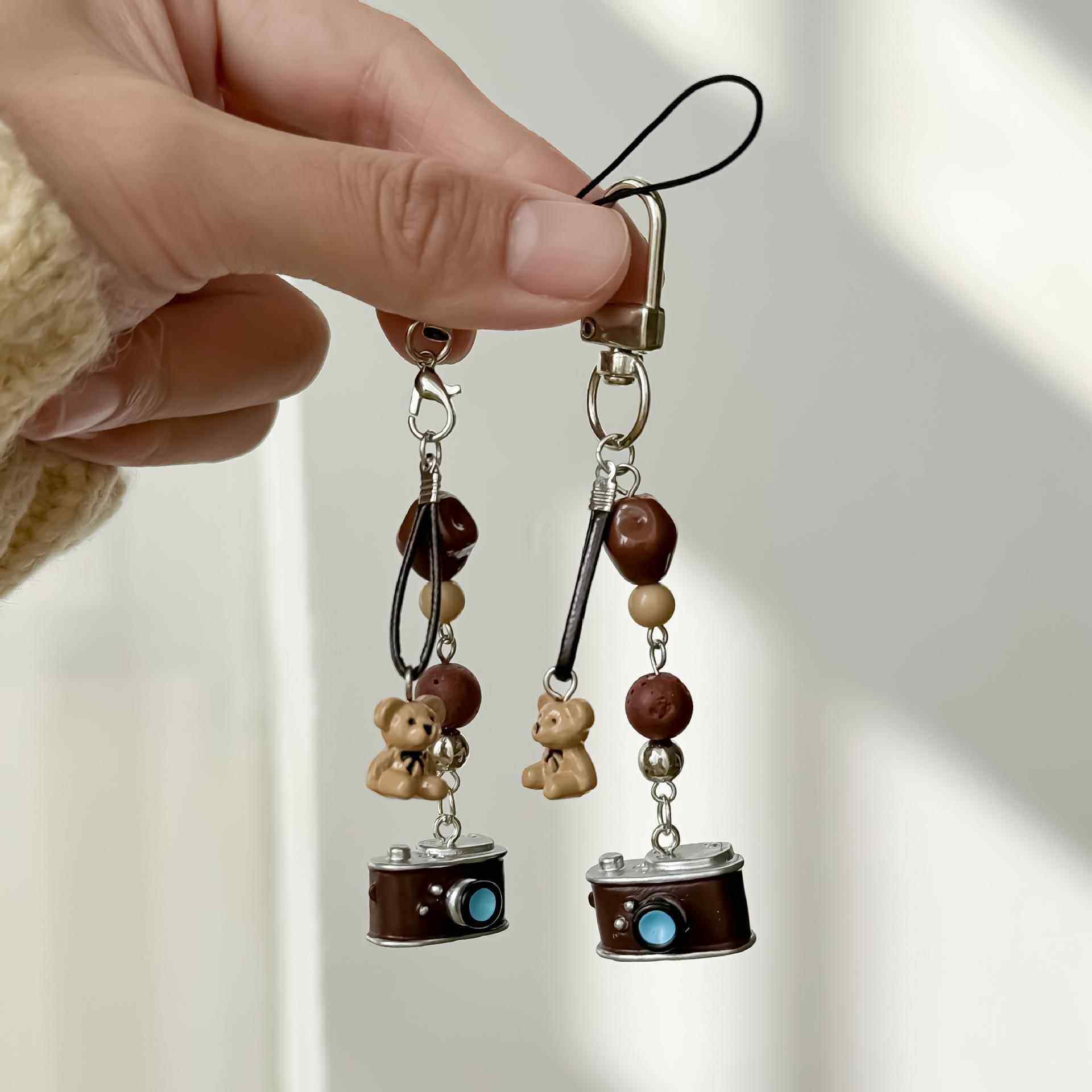 女士高端手机挂件女精致高级感点彩复古系相机串珠创意包挂钥匙链小熊ccd挂链配饰,3C数码配件,手机挂件/手机链,淘宝优惠券,粉丝福利购,淘宝优惠卷
