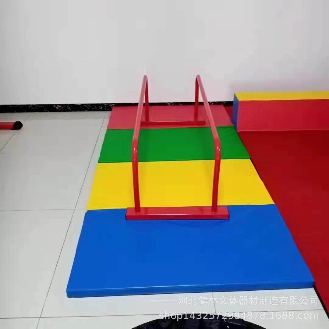 儿童感统教具软体地垫四折垫折叠海绵垫 体能训练垫子 儿童爬行垫