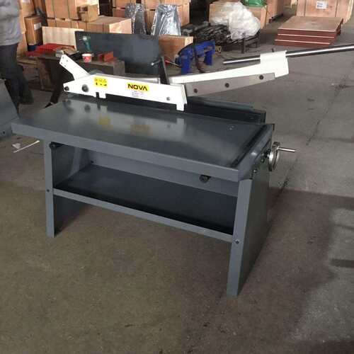 剪板机 plate shearing machine 折弯机 bending