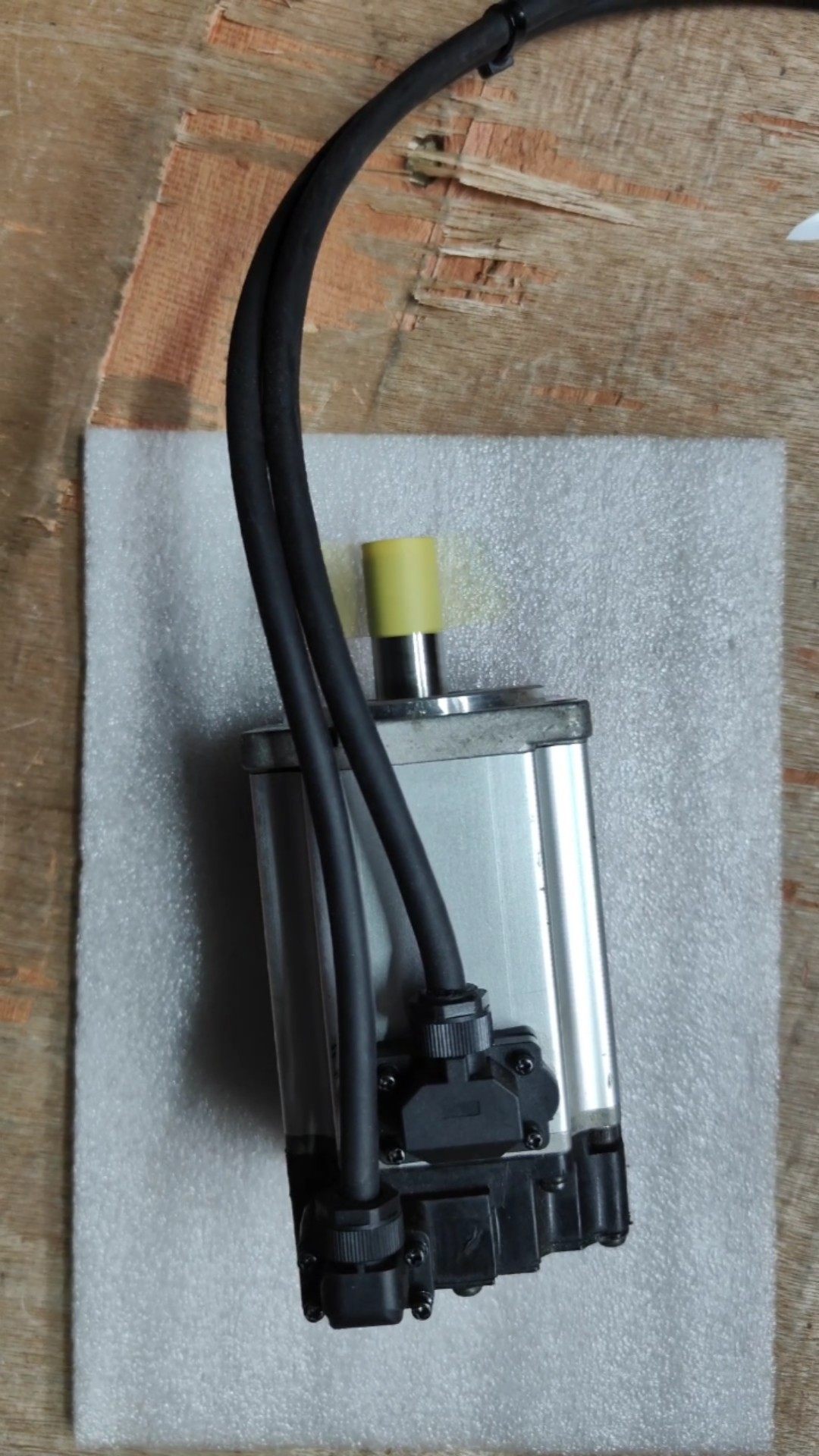 欧姆龙400w伺服电机，功能包好，R88M一K40030H一