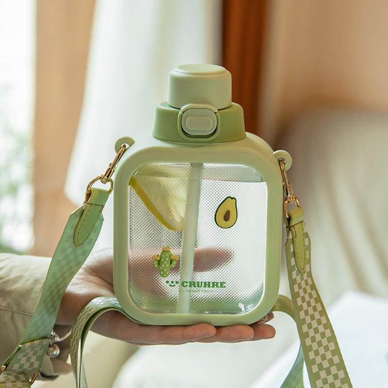 2026新款方形高颜值水杯女大容量斜挎背带杯子可爱女生水壶儿童吸