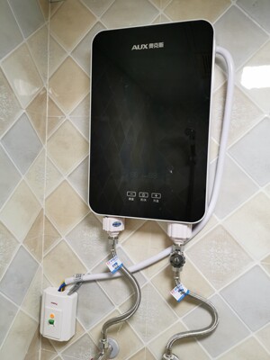 AUX/奥克斯 DSK-85C20即热式电热水器怎么样,使用2个月后感受,不忽悠揭秘真相!!