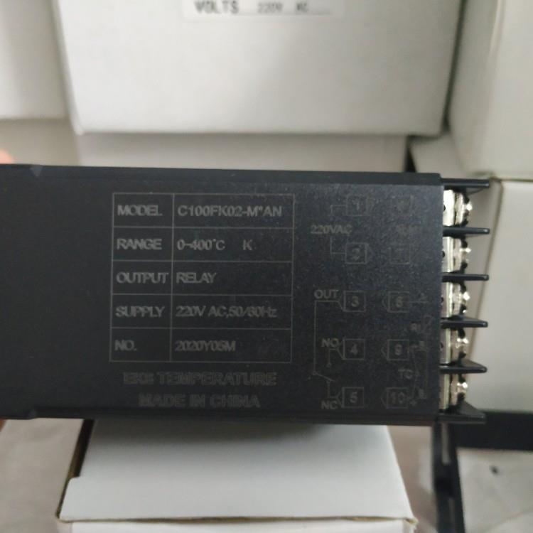 EKS 48数显智能温控表 REX-C100 FK02-MAN (K型继电器)