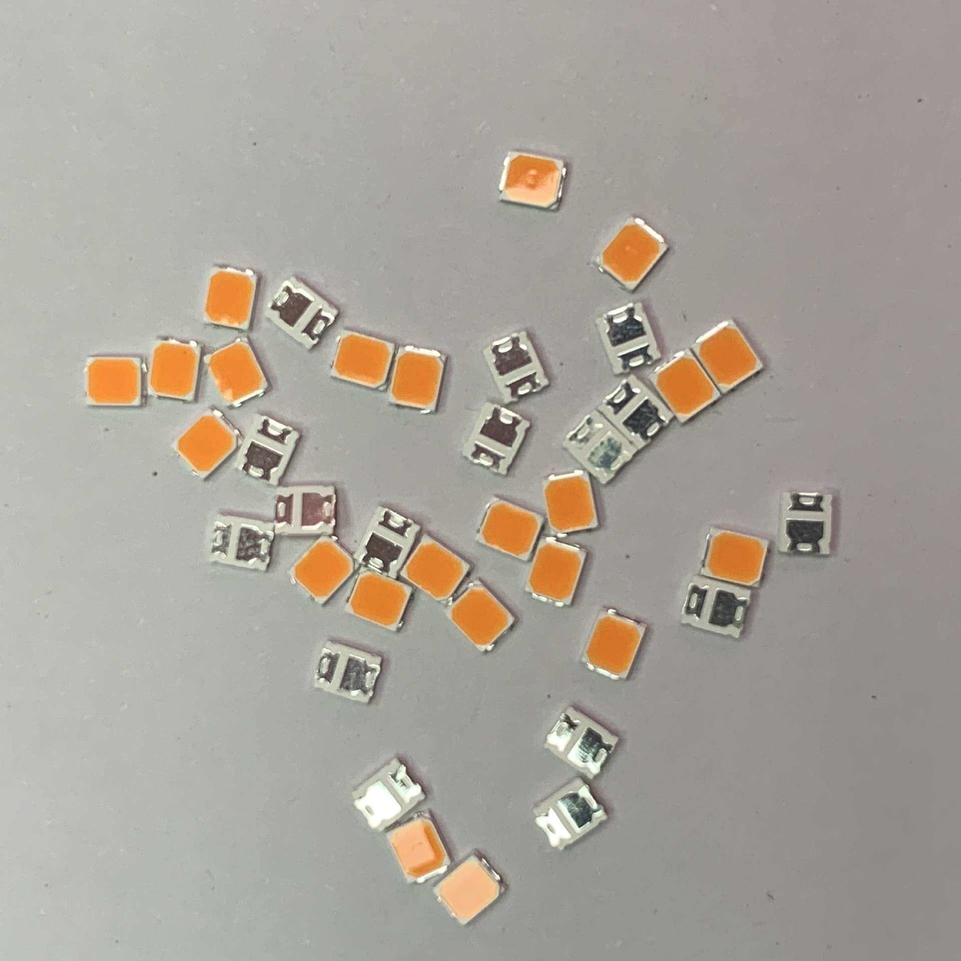 高亮全光谱粉光灯珠2835 LED贴片光源粉紫偏红叶菜2835植物生长灯