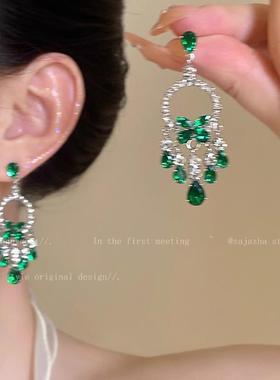 森系冰透绿色水滴吊坠耳钉超仙气质冷淡风复古锆石长款流苏耳饰