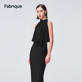 fabrique5a级桑蚕丝混纺，绑带高领挖肩上衣