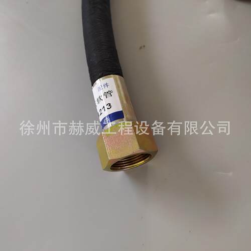 山推推土机SD22增压器回油管4914213现货