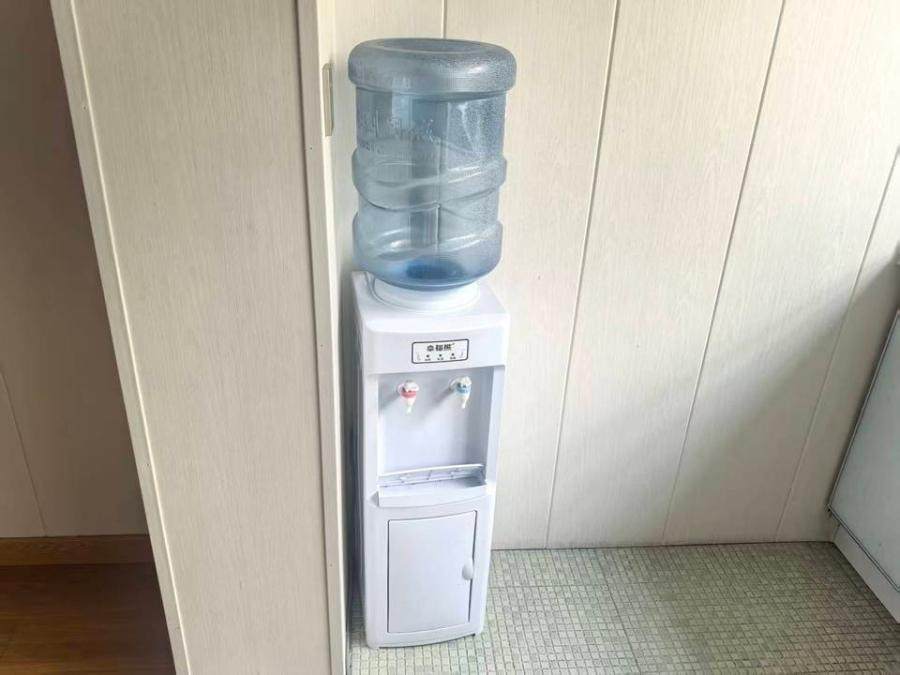 12月26日重庆大渡口科技养老产业公司新华社区驿站内电子、办公设备、家具家电一批网络拍卖公告